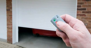Купить автоматику для рулонных ворот Тюмень, цена от 2766 руб.